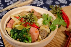 你知道飯店排骨湯用的是什么調味料嗎？